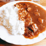 タイム - タイムカレー。サラダ付きで700円