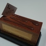 ショコラトリー・パティスリー ソリリテ - バナナとラムの華やかなコク、マルチニック540円