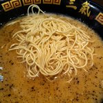 とんこつラーメン 三氣 - 