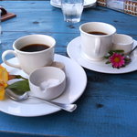 サドルバック - コーヒー…添えられた花が綺麗♪