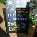 Irish Pub Leprechaun - 立て看板・１