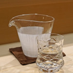 日本橋蛎殻町 すぎた - 一本義　辛爽系（からさわけい）純米吟醸　生酒