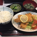 清龍園 - 若鶏の唐揚げ定食。780円。家庭的。