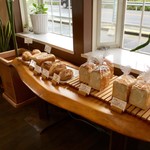 パン家アストレア - 店内