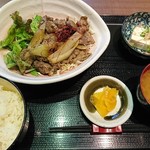 Iroriyaki Tamano Ya - 牛香味焼き定食