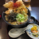 たっちょほねく丼 600円(税別)　(2017.7)