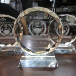 しんまち - クリスタルトロフィー