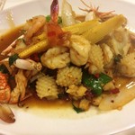 バーン・タム - 