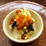 銀座 小十 - 海老とイクラ，キノコ，水前寺海苔の大根おろし和え