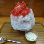 果実堂 - あまおう（いちご）（600円）+ミルク（100円）