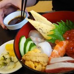 Bungo Zushi - 海鮮丼
