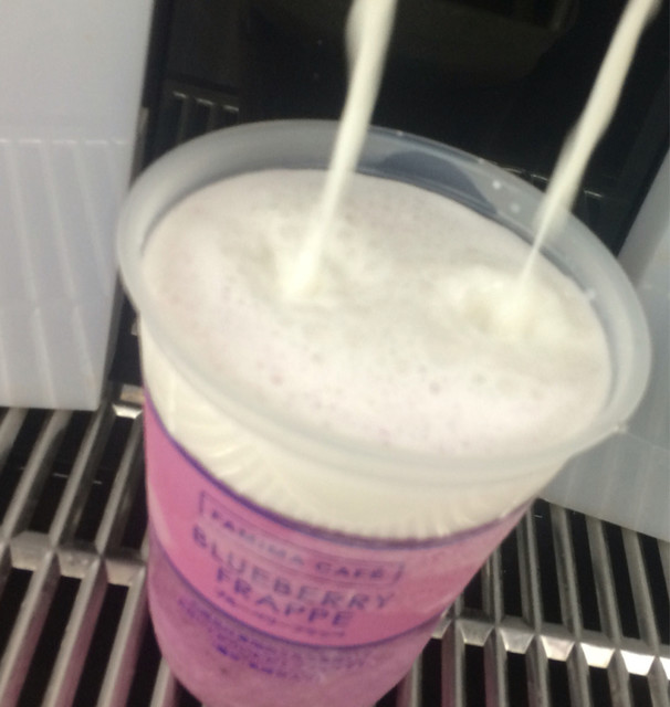 ファミリーマート 白石駅前店（FamilyMart） - 白石（コンビニ・スーパー）の写真