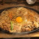 ケンゾーカフェ - 焼きラーメン(700円)