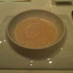 メゾン ポール・ボキューズ - 前菜２：オマール海老のラビオリ