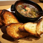 伊酒屋 はりまやりぐる - エビとマッシュルームのアヒージョ