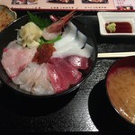 くつろぎや - 海鮮丼540円