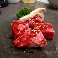 焼肉ホルモン せがれ - 和牛厚切り赤身