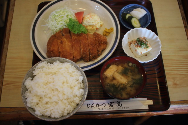 とんかつ宮島 新富士/とんかつ [食べログ]