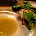 東 - ◆魚介と焼き茄子のパスタ 添えられら魚介とパスタをスープに混ぜていただきますが、これも美味。