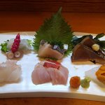 天ぷら たけうち - お造りの盛り合わせ　新鮮です