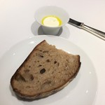 レフェルヴェソンス - シュクレクールのパンと豆腐クリーム