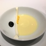 レフェルヴェソンス - とうもろこしの冷たいスープと発酵乳、モーレネグロ