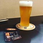 ドイツ居酒屋 ヴァルト - 最後は小麦のビールでしめる。エルディンガーヴァイス ビア フーフェ (Sサイズ)