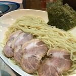 ダイニングはなまる - 特盛の麺(2.5玉)