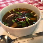 ザ　カウボーイハウス - ニンニクと赤唐辛子のスープ