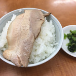 来雷軒 - チャーシューをライスの上に乗せました。