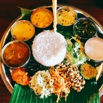 Spice&Dining KALA - メニュー構成変わって追加野菜増し無くしてデフォでベジに野菜増しで2英世！