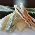湖里庵 - 鮒寿しのはさみ揚げ。