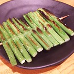 炭火串焼 初代バッジョ - にんにくの芽