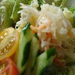 ボン・ヴォイージ - サラダ（アップ）：カレードリア アンカー（トンカツ）