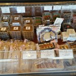 魚治 - 店内の「鮒寿し」。