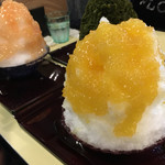 甘味処 クールハウス - （手前）パイナップル 750円、（奥左）桃 850円、（奥右）抹茶あずき 850円？
            おいしいけど甘い！