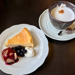 Cafe Blanc - ケーキセット ７２０円