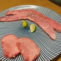 焼肉家 KAZU 神楽坂 - アントニオカルビと厚切りタン
