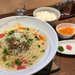 担々麺 錦城 - 冷やし担々麺セット 1000円 これも茶漬けが凄くンマいです！