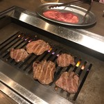 サムギョプサルと焼肉寅゛ちゃん - タン