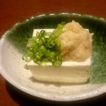 炉端焼 うだつ - 山わさび冷奴：490円