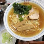 そば処 満留賀 - ラーメン