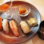 ホテルニドム - 握り寿司六種（大助、ずわい蟹、いくら、帆立貝、黒ソイ、ウニ）道産旬魚と根菜の三平汁
