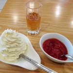 フルーツパーラーゴトー - コンフィチュールとホイップを