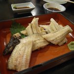 多助割烹 - 鰻の白焼き