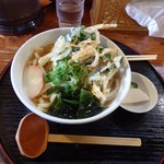 手打ちうどん 自遊席 - パーフェクトな讃岐かき揚げうどん！