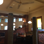 野野 - 店内もオシャレで落ち着いてます。
