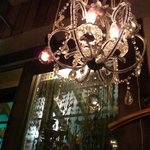 ギリ - シャンデリア