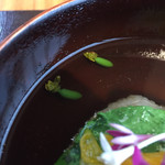 五條　源兵衛 - 極小胡瓜のアップ・・・これが胡瓜とは