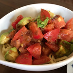 カメイノ食堂 - 冷やし中華 トマトとアボカド